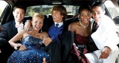How to rent a limousine for the prom